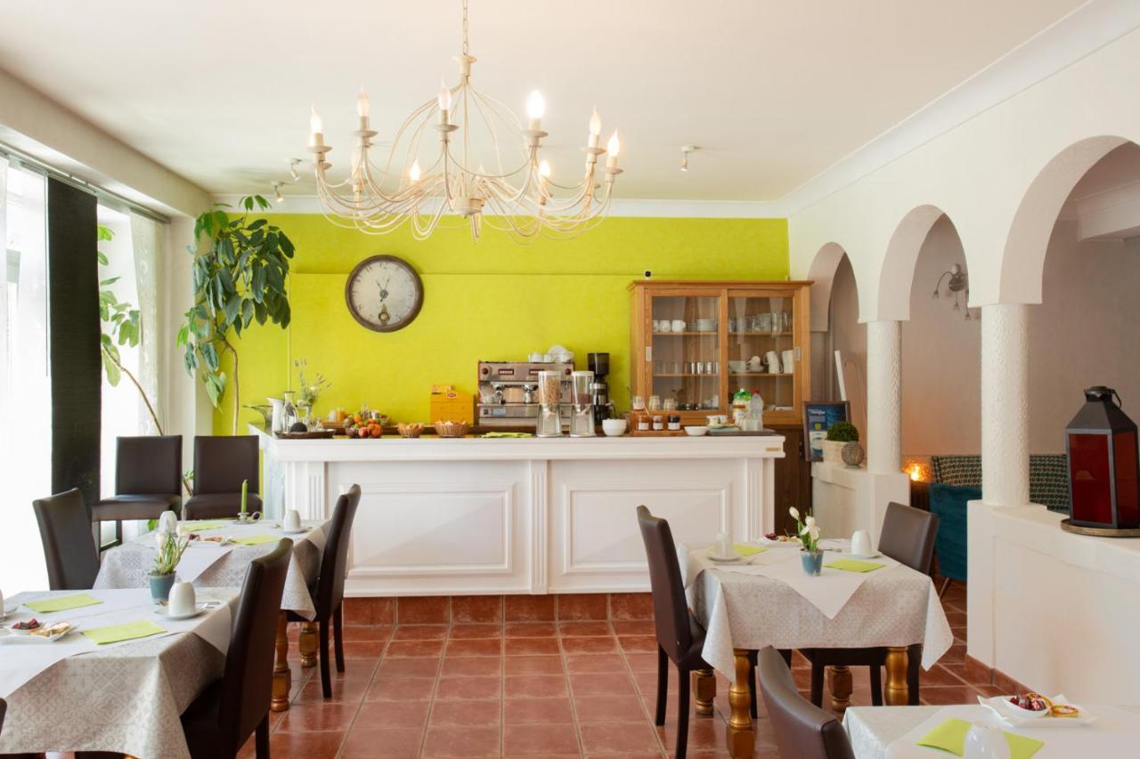 Logis Hotel L'Occitan 2 Etoiles Gaillac Kültér fotó