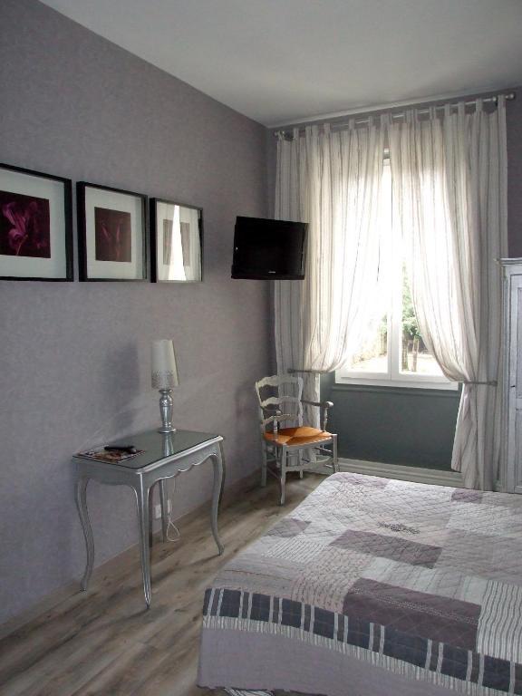 Logis Hotel L'Occitan 2 Etoiles Gaillac Szoba fotó